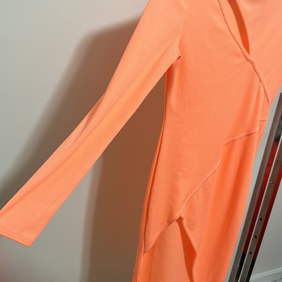 Fashion Nova Medium Neon Peach color Dress. NWT - Picture 6 of 8